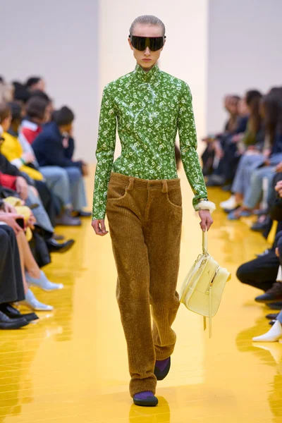 Look 51